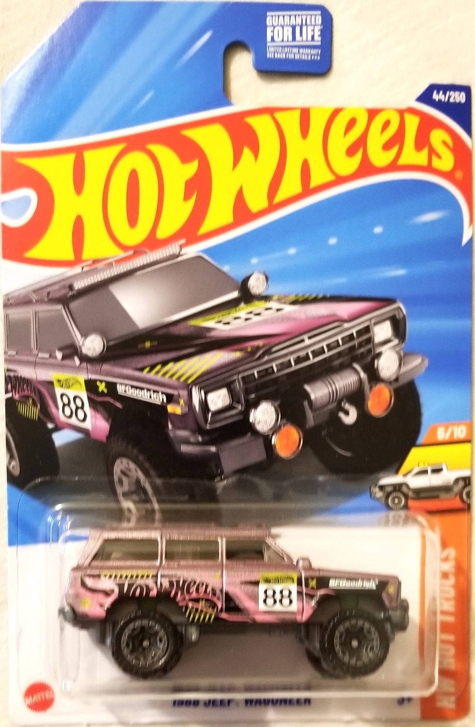 Hot Wheels - 2025 HW Hot Trucks 5/10 1988 Jeep Wagoneer 44/250