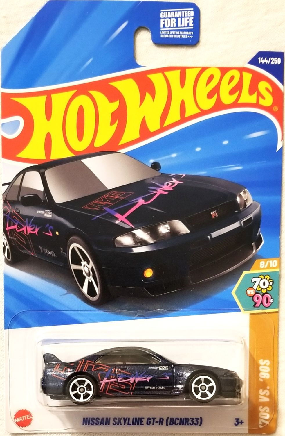 Hot Wheels - '70s vs. '90s 8/10 Nissan Skyline GT-R (BCNR33) 144