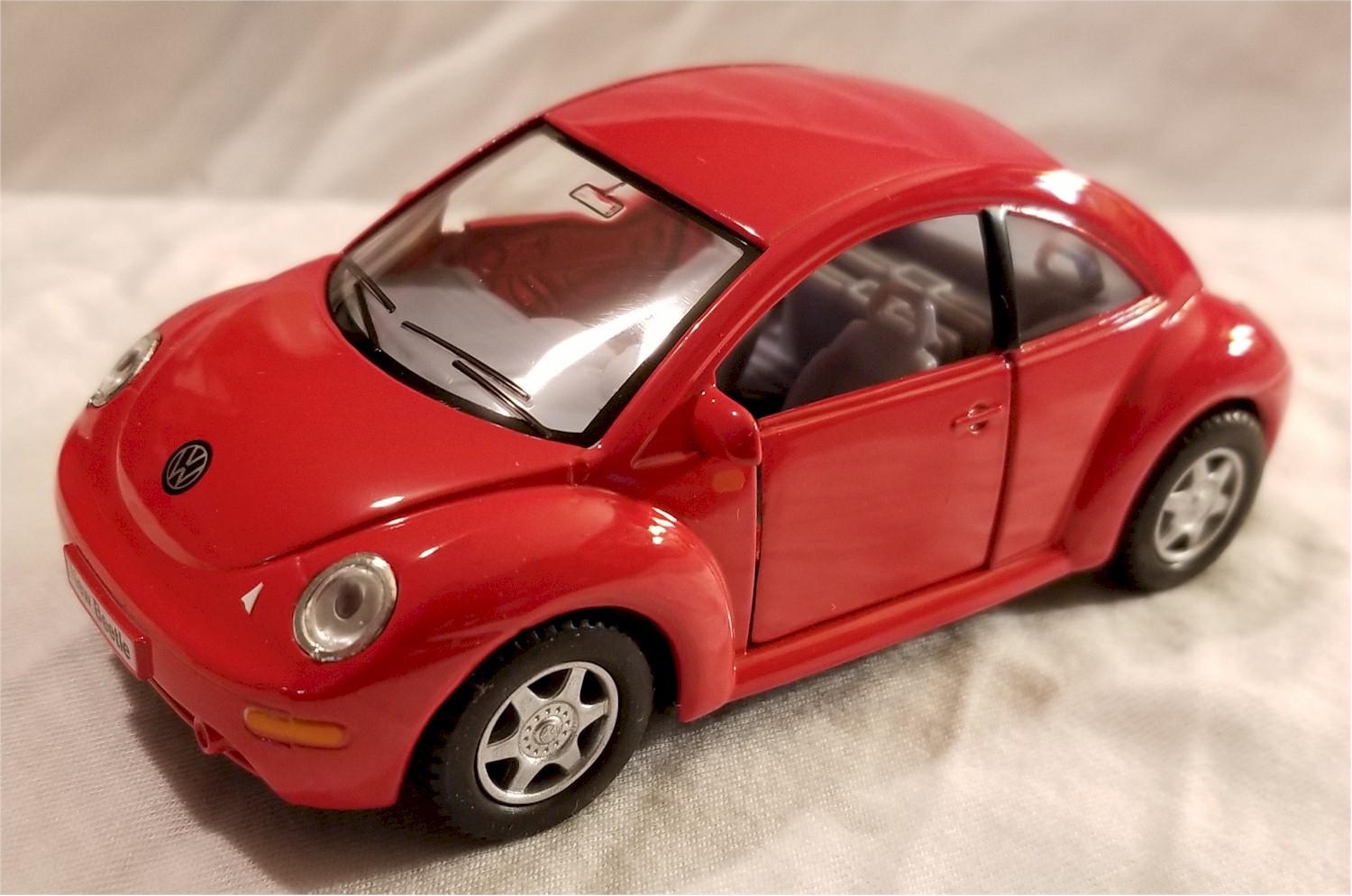 kinsmart volkswagen new beetle