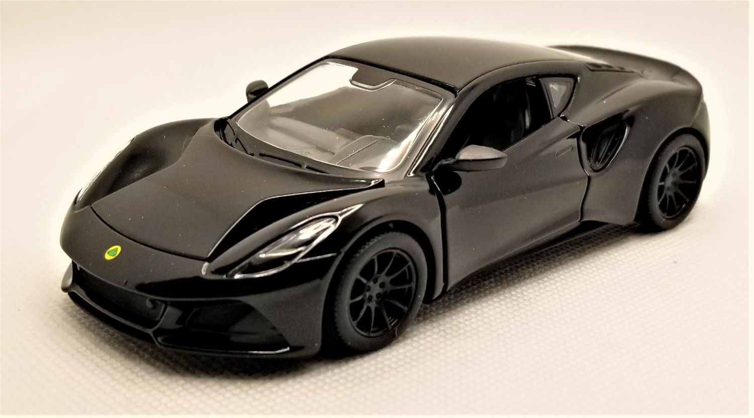 Kinsmart - 1:34 Scale Model Lotus Emira Black (BBKT5441DBK) | eBay