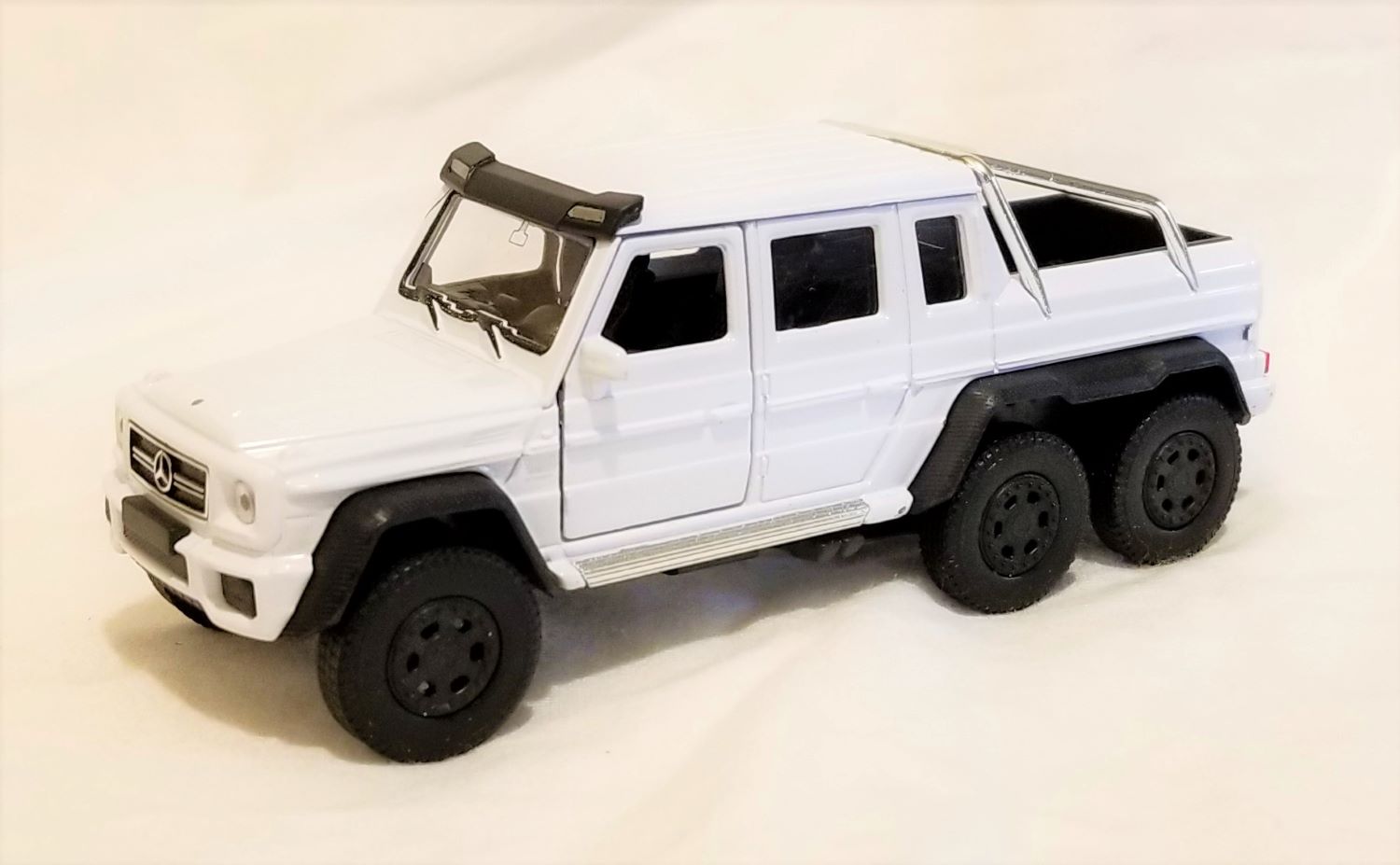 White New Welly 1 34 Mercedes Benz G Class Diecast Toy Vehicles Lenka Creations Cars Trucks Vans