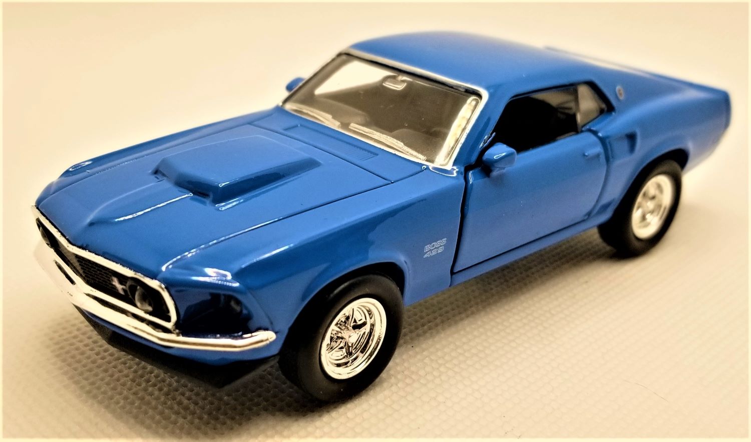 【24時間内発送】WELLY 1969 マスタング BOSS 302 1/18 1/18 Welly 1969 Ford Mustang Boss 302 (Blue) Diecast Car